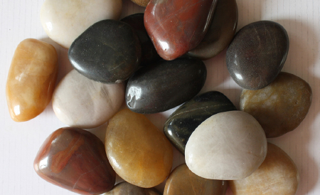 Multicolour pebble stone