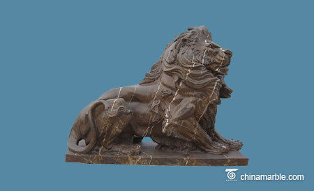 The regal marble lion