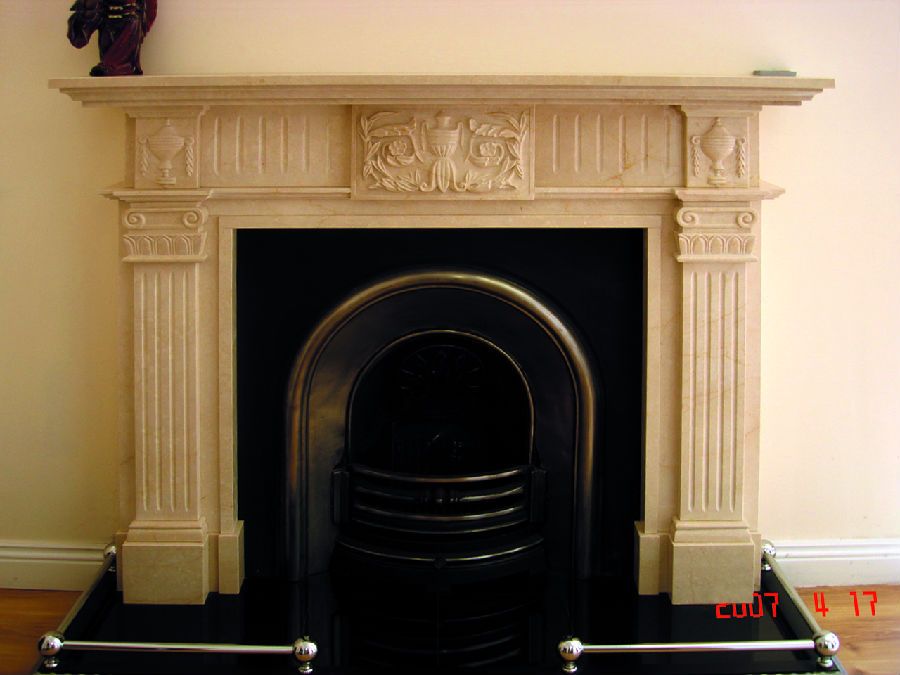 Cream Mantel EU-FP04.JPG