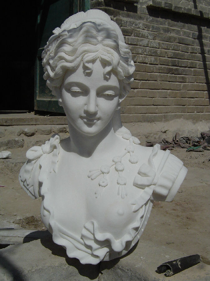 White Marble Bust MBT-19.JPG