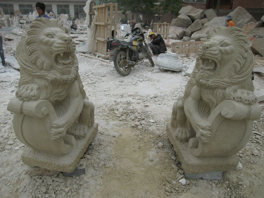 Sandstone Lion M-Lion-17.jpg