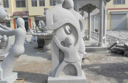 "Immature" quintana marble tiles into a "expl