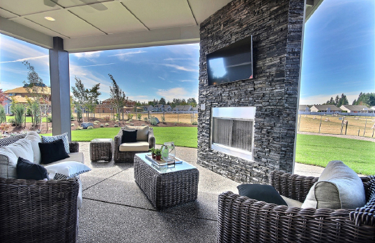 Choosing Color :Your Exterior With 2 Cans of Paint